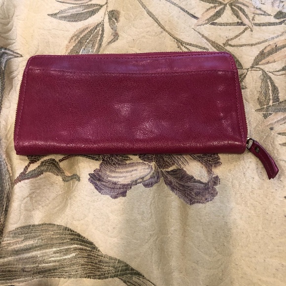 Saks Fifth Avenue Wallet - Picture 3 of 4